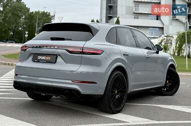 Позашляховик / Кросовер Porsche Cayenne 2018 в 