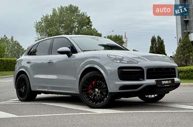 Позашляховик / Кросовер Porsche Cayenne 2018 в 