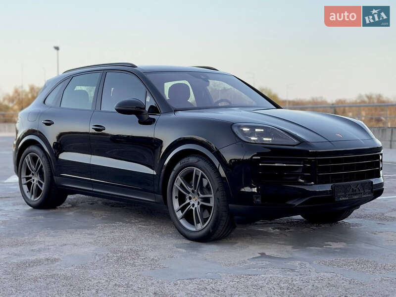 Внедорожник / Кроссовер Porsche Cayenne 2023 в Киеве
