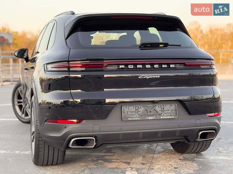 Внедорожник / Кроссовер Porsche Cayenne 2023 в Киеве