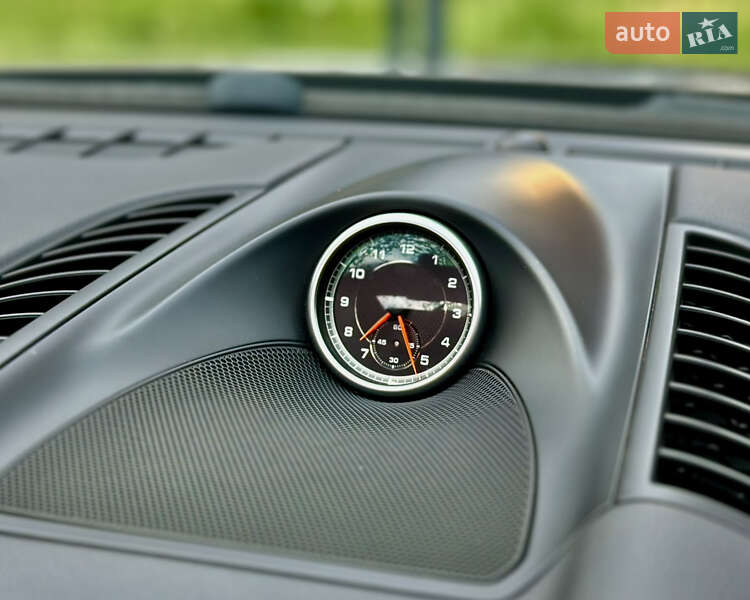 Внедорожник / Кроссовер Porsche Cayenne 2012 в Киеве