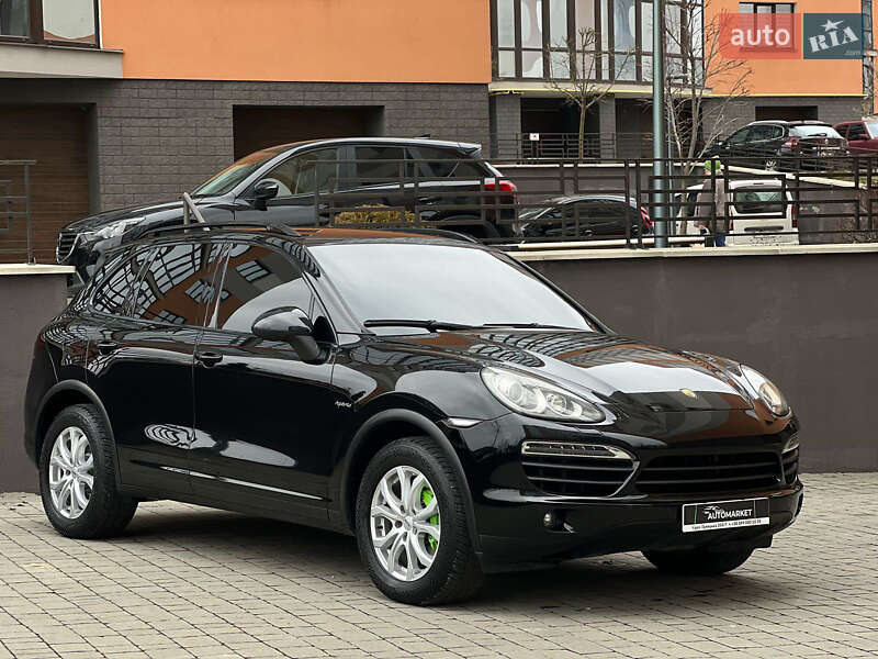 Позашляховик / Кросовер Porsche Cayenne 2011 в Івано-Франківську