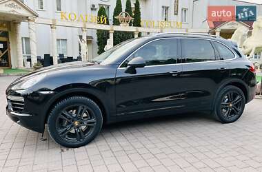 Внедорожник / Кроссовер Porsche Cayenne 2010 в 