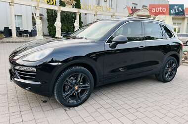 Внедорожник / Кроссовер Porsche Cayenne 2010 в 