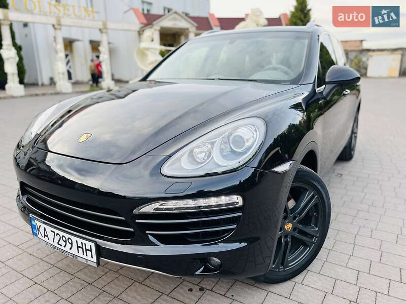 Внедорожник / Кроссовер Porsche Cayenne 2010 в 