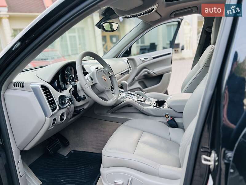 Позашляховик / Кросовер Porsche Cayenne 2010 в Хмельницькому