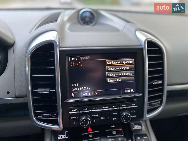 Позашляховик / Кросовер Porsche Cayenne 2010 в Хмельницькому