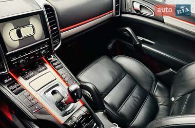 Позашляховик / Кросовер Porsche Cayenne 2010 в 