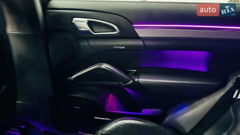 Внедорожник / Кроссовер Porsche Cayenne 2010 в Киеве