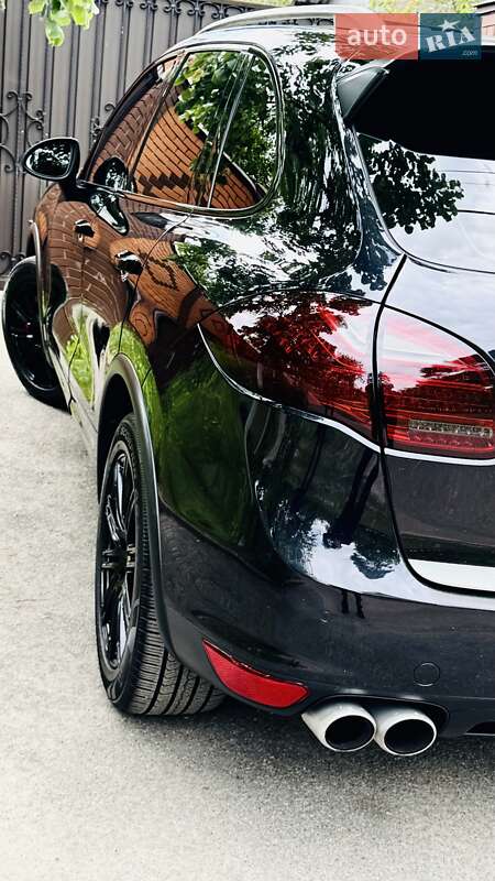 Внедорожник / Кроссовер Porsche Cayenne 2010 в Киеве