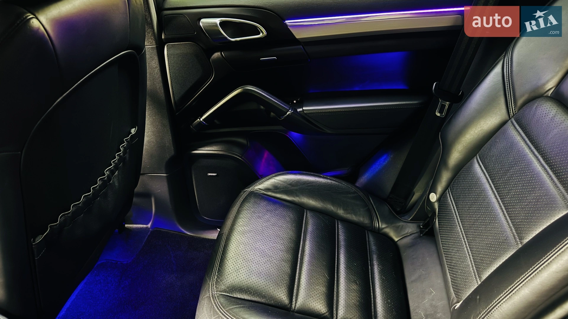 2010 Porsche Cayenne - мініатюра 36