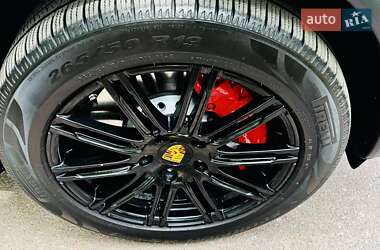 Позашляховик / Кросовер Porsche Cayenne 2010 в 