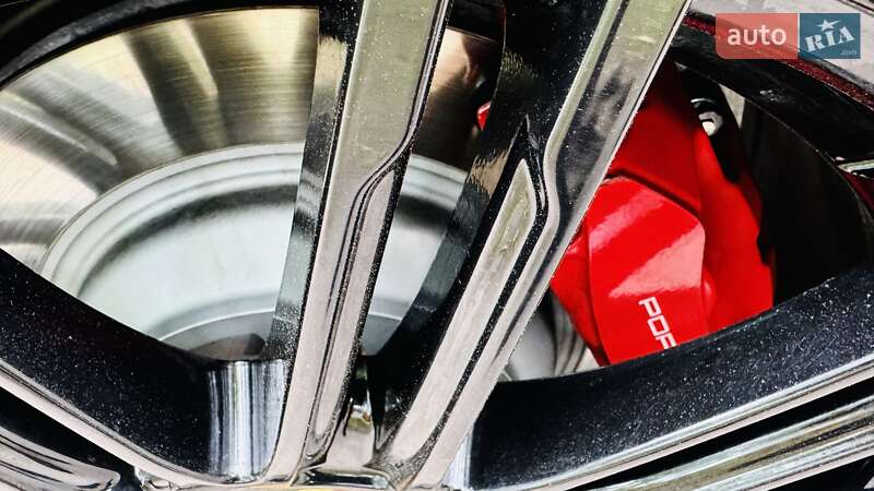 Внедорожник / Кроссовер Porsche Cayenne 2010 в Киеве