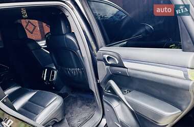 Позашляховик / Кросовер Porsche Cayenne 2010 в 