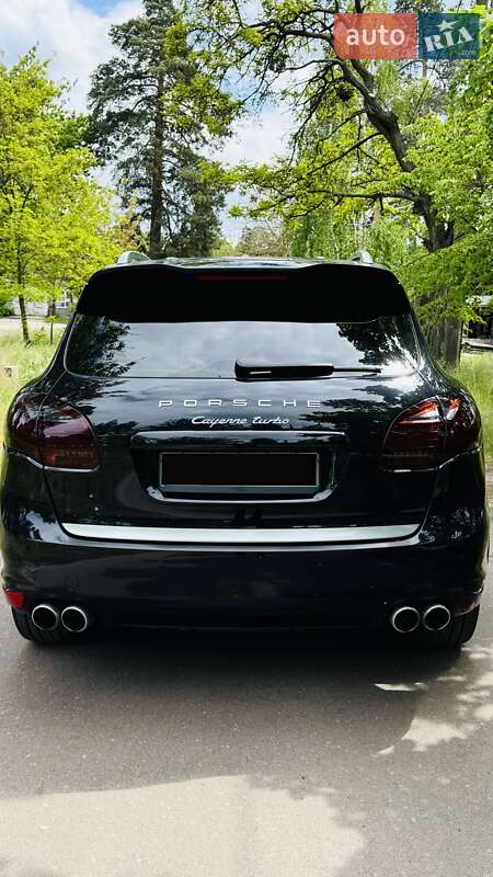 Внедорожник / Кроссовер Porsche Cayenne 2010 в Киеве
