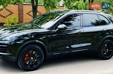 Позашляховик / Кросовер Porsche Cayenne 2010 в 