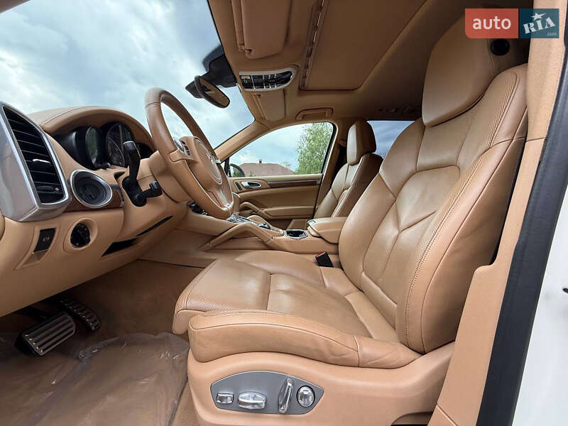 Внедорожник / Кроссовер Porsche Cayenne 2010 в Днепре