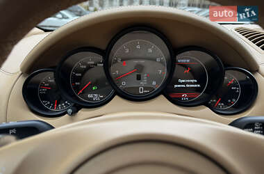 Позашляховик / Кросовер Porsche Cayenne 2010 в 