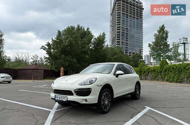 Позашляховик / Кросовер Porsche Cayenne 2010 в 