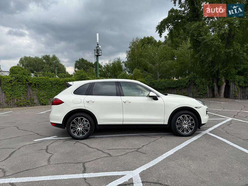 Внедорожник / Кроссовер Porsche Cayenne 2010 в Днепре