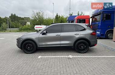 Внедорожник / Кроссовер Porsche Cayenne 2013 в 