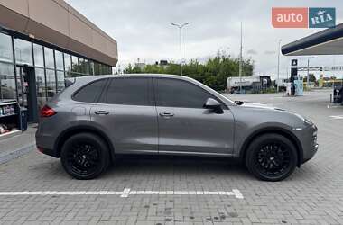 Внедорожник / Кроссовер Porsche Cayenne 2013 в 