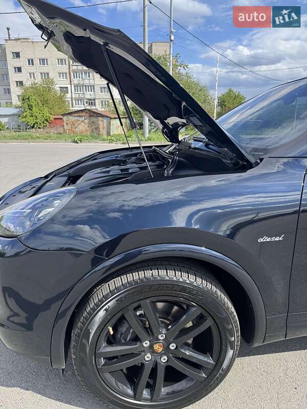Внедорожник / Кроссовер Porsche Cayenne 2015 в Житомире фото 6 Внедорожник / Кроссовер Porsche Cayenne 2015 в Житомире