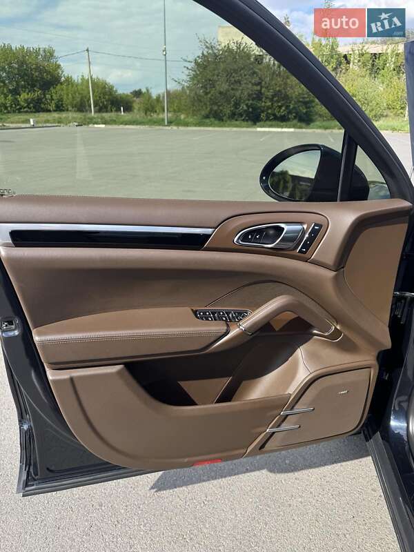 Внедорожник / Кроссовер Porsche Cayenne 2015 в Житомире фото 17 Внедорожник / Кроссовер Porsche Cayenne 2015 в Житомире