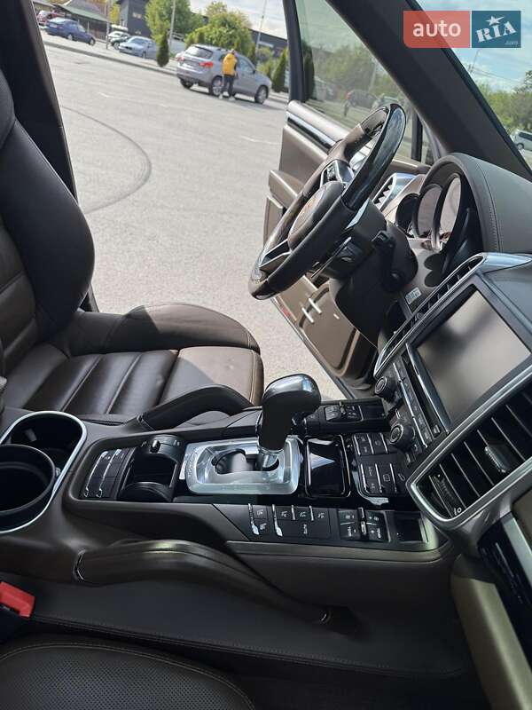 Внедорожник / Кроссовер Porsche Cayenne 2015 в Житомире фото 16 Внедорожник / Кроссовер Porsche Cayenne 2015 в Житомире