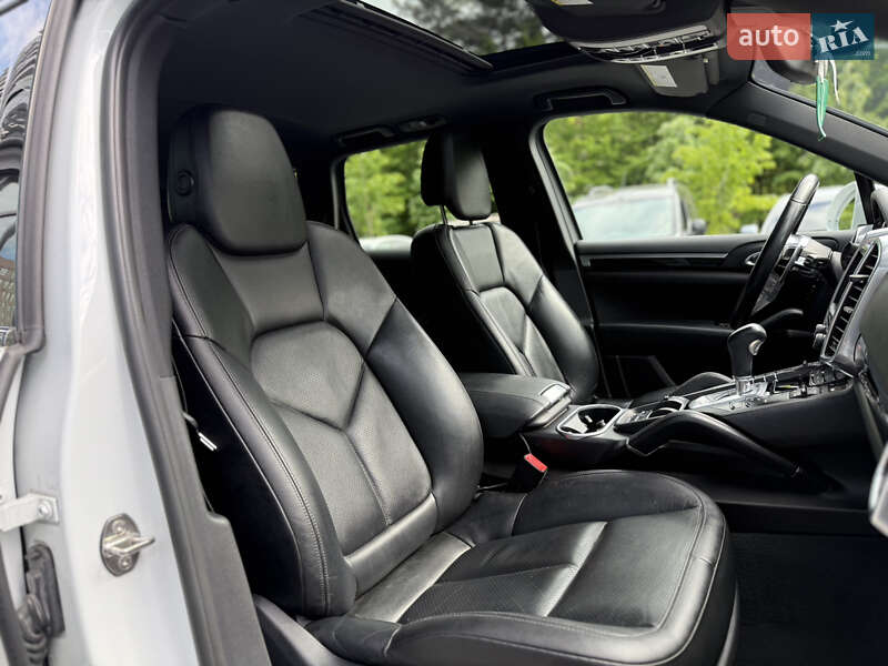 Позашляховик / Кросовер Porsche Cayenne 2015 в Львові фото 58 Позашляховик / Кросовер Porsche Cayenne 2015 в Львові