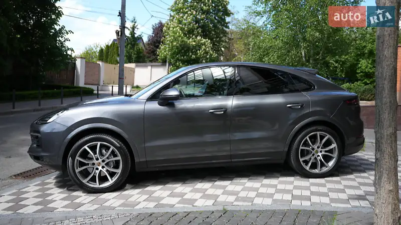 Внедорожник / Кроссовер Porsche Cayenne 2020 в 