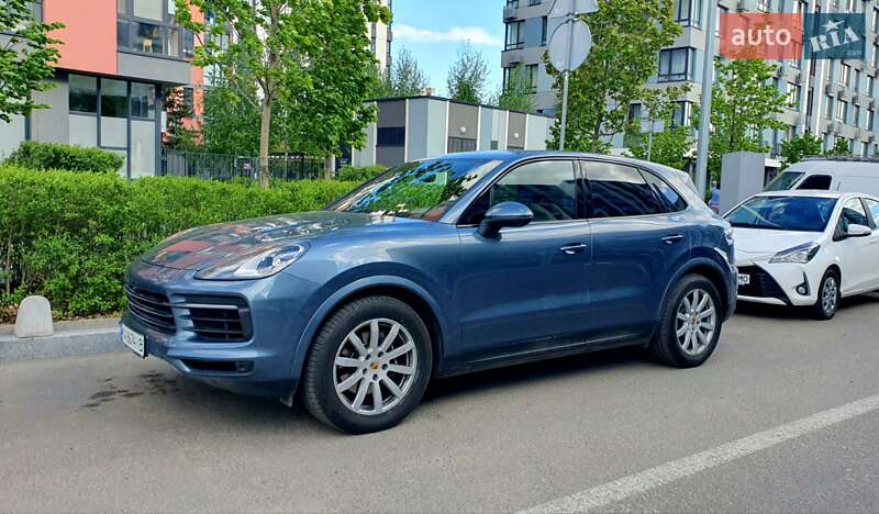 Внедорожник / Кроссовер Porsche Cayenne 2019 в Киеве