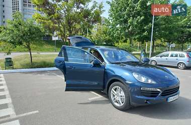 Внедорожник / Кроссовер Porsche Cayenne 2013 в 