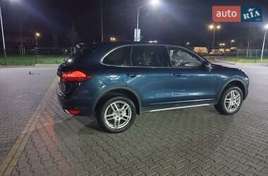 Внедорожник / Кроссовер Porsche Cayenne 2013 в 
