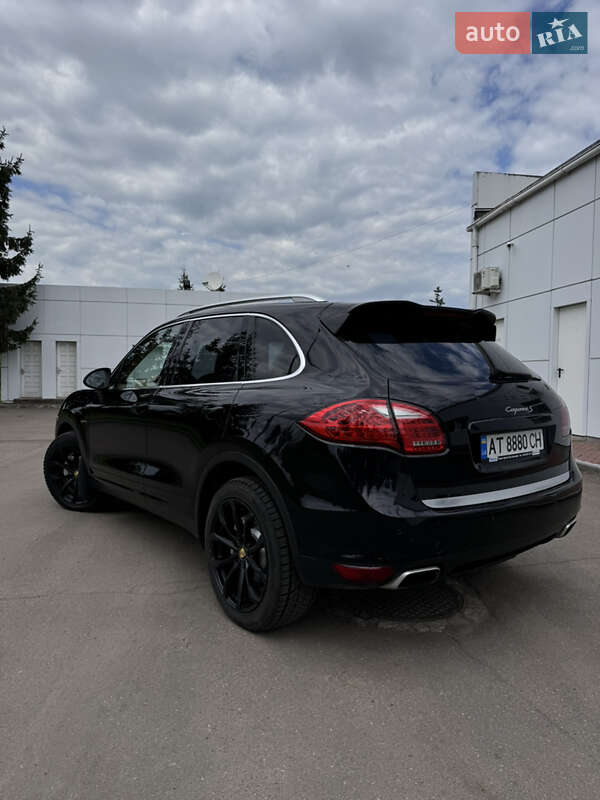 Позашляховик / Кросовер Porsche Cayenne 2010 в Коломиї