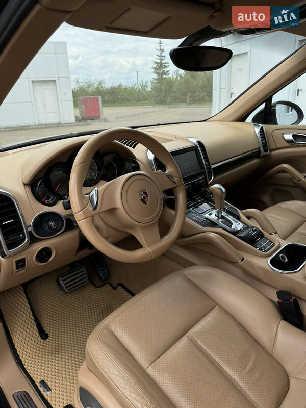 Позашляховик / Кросовер Porsche Cayenne 2010 в Коломиї