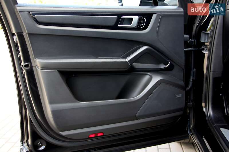 Внедорожник / Кроссовер Porsche Cayenne 2020 в Хмельницком фото 79 Внедорожник / Кроссовер Porsche Cayenne 2020 в Хмельницком