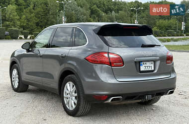 Внедорожник / Кроссовер Porsche Cayenne 2013 в 