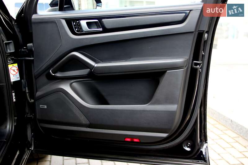 Внедорожник / Кроссовер Porsche Cayenne 2020 в Хмельницком фото 49 Внедорожник / Кроссовер Porsche Cayenne 2020 в Хмельницком