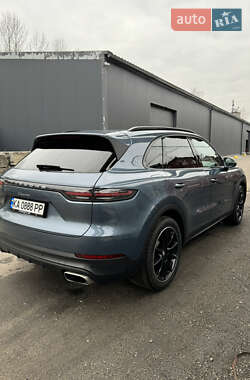 Позашляховик / Кросовер Porsche Cayenne 2018 в 