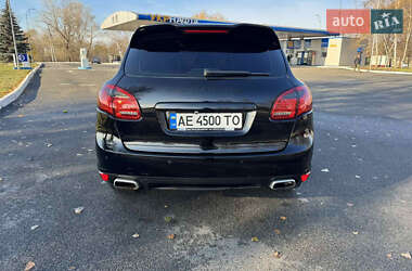 Позашляховик / Кросовер Porsche Cayenne 2012 в 