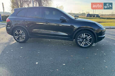 Позашляховик / Кросовер Porsche Cayenne 2012 в 