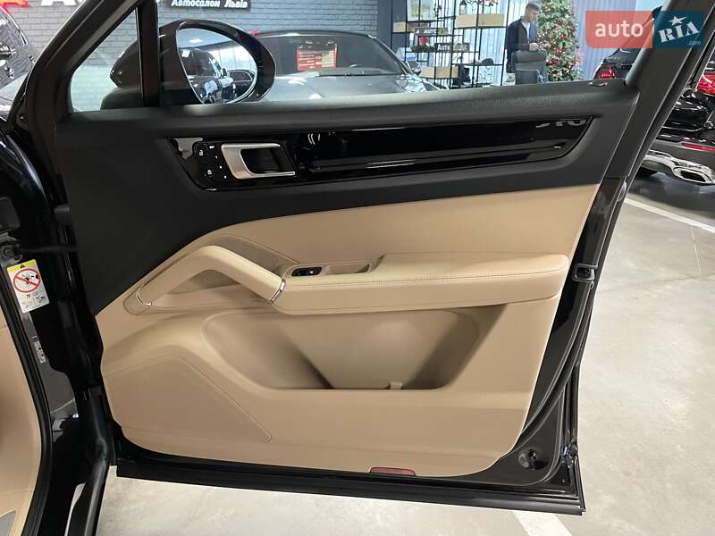 Внедорожник / Кроссовер Porsche Cayenne 2020 в Львове фото 45 Внедорожник / Кроссовер Porsche Cayenne 2020 в Львове