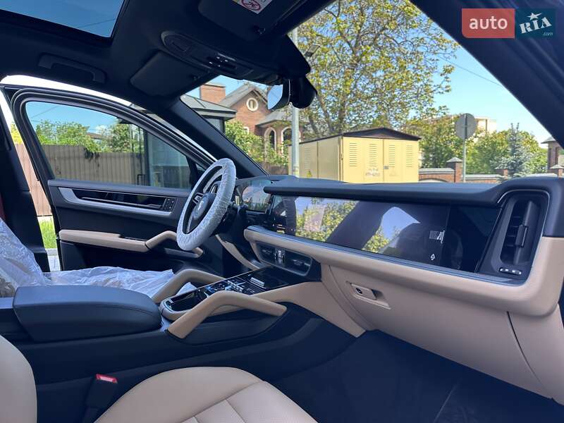 Внедорожник / Кроссовер Porsche Cayenne 2025 в Киеве фото 109 Внедорожник / Кроссовер Porsche Cayenne 2025 в Киеве