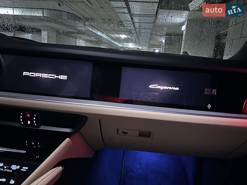 Внедорожник / Кроссовер Porsche Cayenne 2025 в Киеве фото 166 Внедорожник / Кроссовер Porsche Cayenne 2025 в Киеве