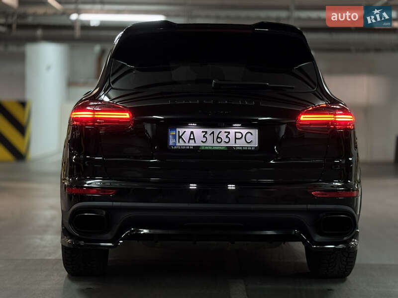 Позашляховик / Кросовер Porsche Cayenne 2016 в Дніпрі