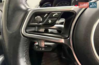 Внедорожник / Кроссовер Porsche Cayenne 2015 в 