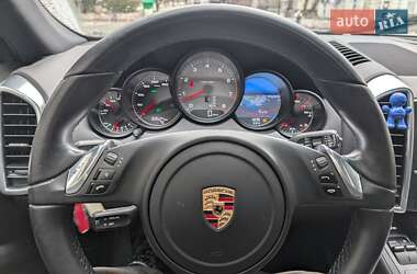 Позашляховик / Кросовер Porsche Cayenne 2010 в 