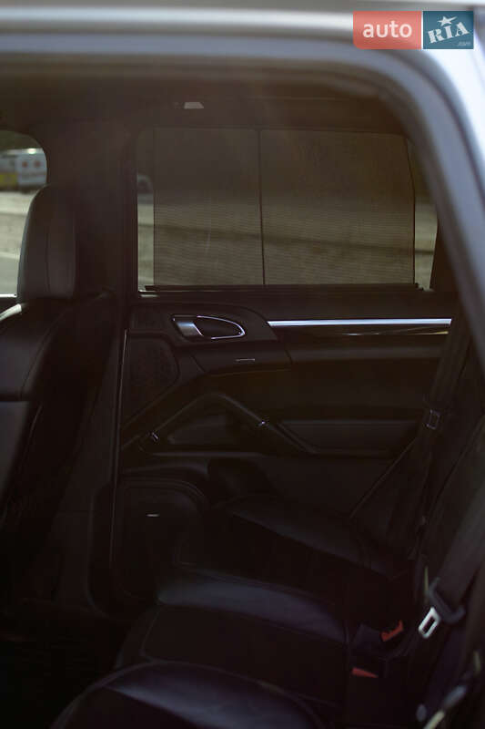 Позашляховик / Кросовер Porsche Cayenne 2017 в Дніпрі фото 31 Позашляховик / Кросовер Porsche Cayenne 2017 в Дніпрі