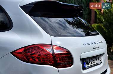 Внедорожник / Кроссовер Porsche Cayenne 2013 в 